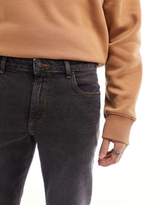 ASOS DESIGN tapered jeans in washed black, 3 of 5
