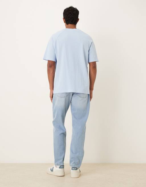 ASOS DESIGN - Tapered jeans med komfort-stretch i denim i lys vask, 2 af 5