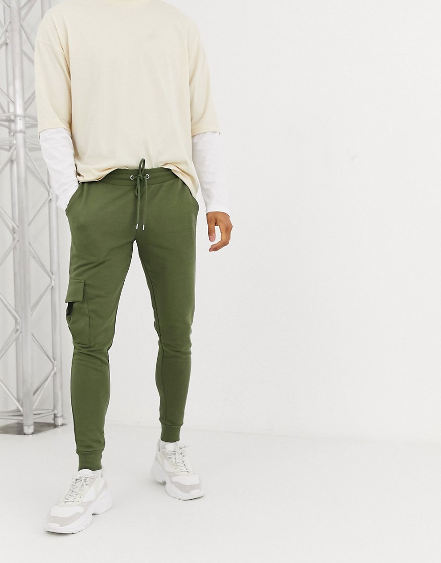 ASOS DESIGN tapered joggers with cargo pocket in khaki-Green