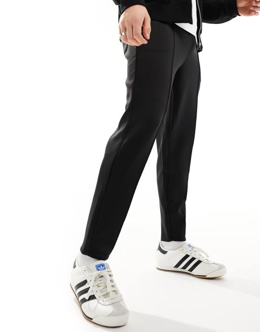 ASOS DESIGN - Tapered joggingbukser i sort scuba-stof