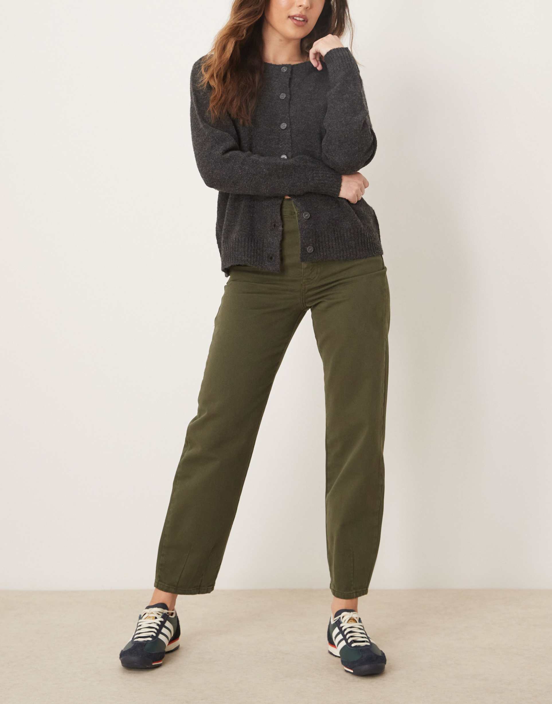 asos design tapered slim leg jeans in forest green