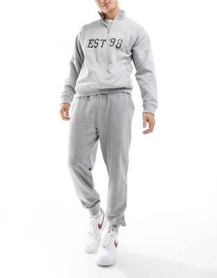 tapered nike tracksuit