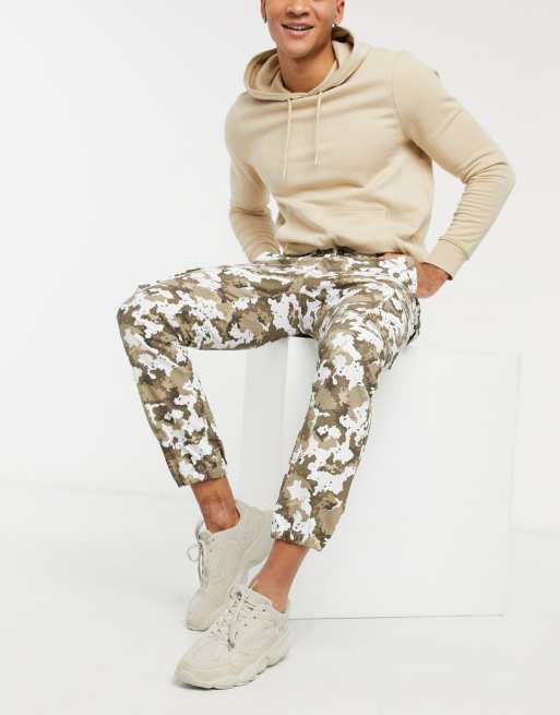 Camo trousers best sale mens asos