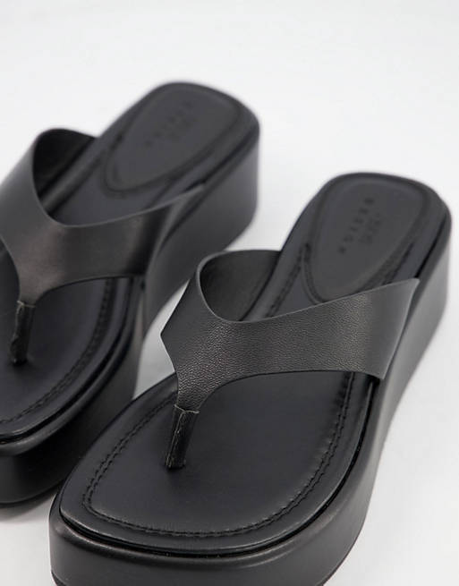 ASOS DESIGN Target premium leather toe post flatform sandals in black