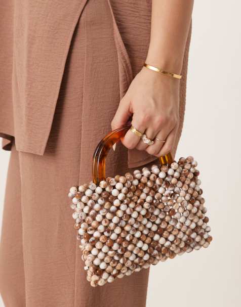 ASOS DESIGN - Tas met kraaltjes en hengsel van hars in bruin - view 1