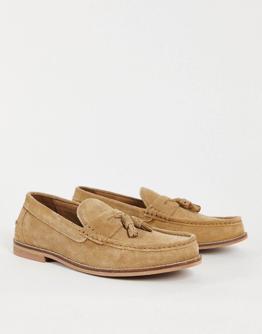 ASOS DESIGN tassel loafers in beige suede with natural sole-Neutral