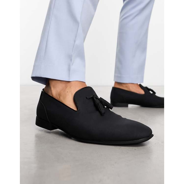 bred Editor Menda City ASOS DESIGN tassel loafers in black faux suede | ASOS