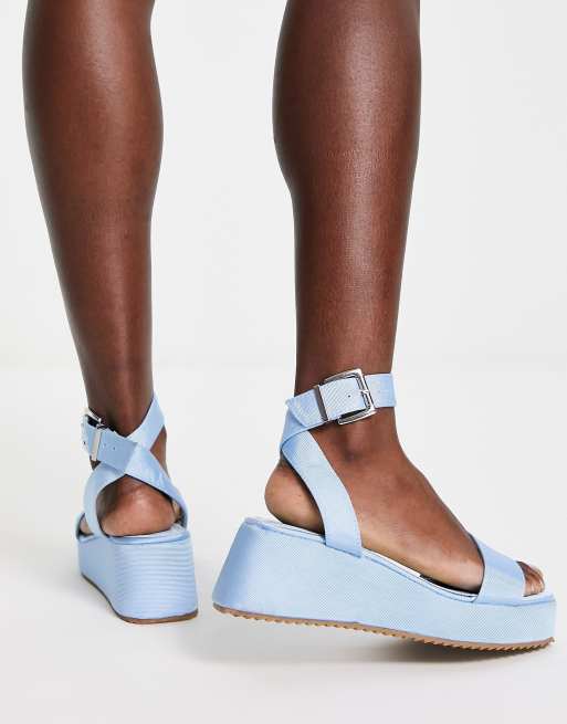 ASOS DESIGN - Tati - Platte sandalen met brede pasvorm en plateauzool in blauw, 4 van 4