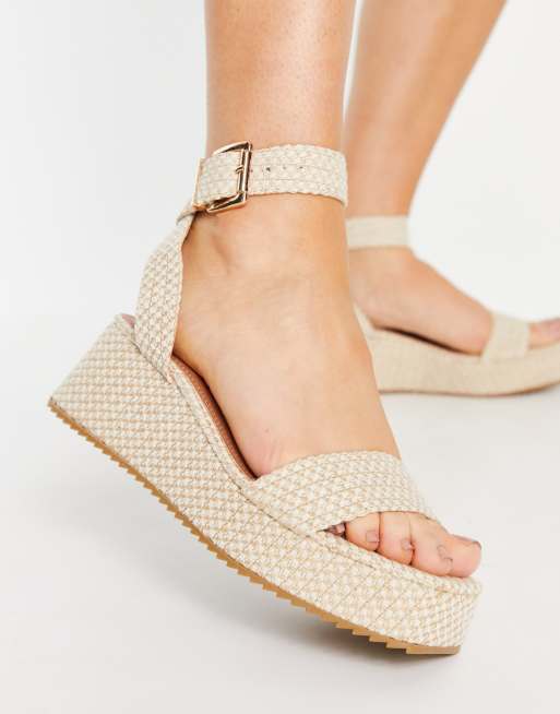 ASOS DESIGN – Tatiana – Cieliste sandały na płaskiej platformie