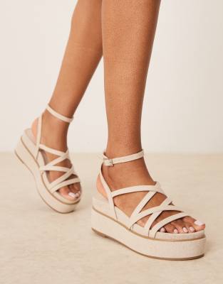 ASOS DESIGN - Taurus 2 - Riemchen-Sandalen in Naturfarbe mit flacher Plateausohle-Neutral