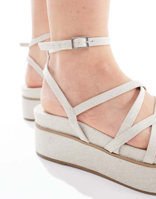 ASOS DESIGN - Taurus 2 - Sandales larges à semelle plateforme avec lanières - Naturel, 3 de 4