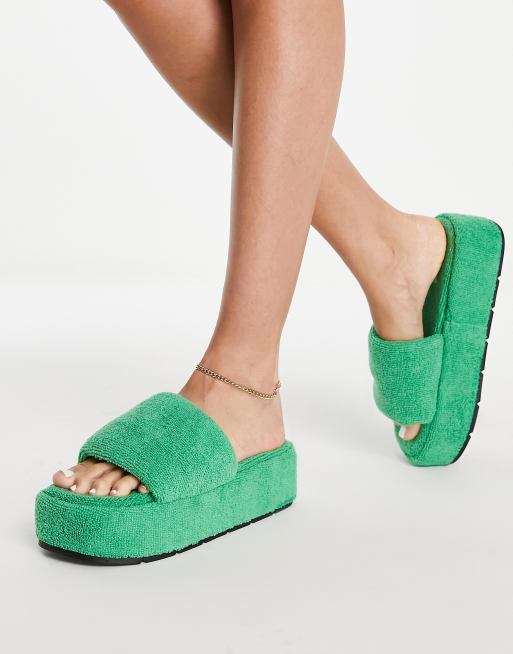 ASOS DESIGN - Taya - Gewatteerde platte sandalen met plateauzool in groen