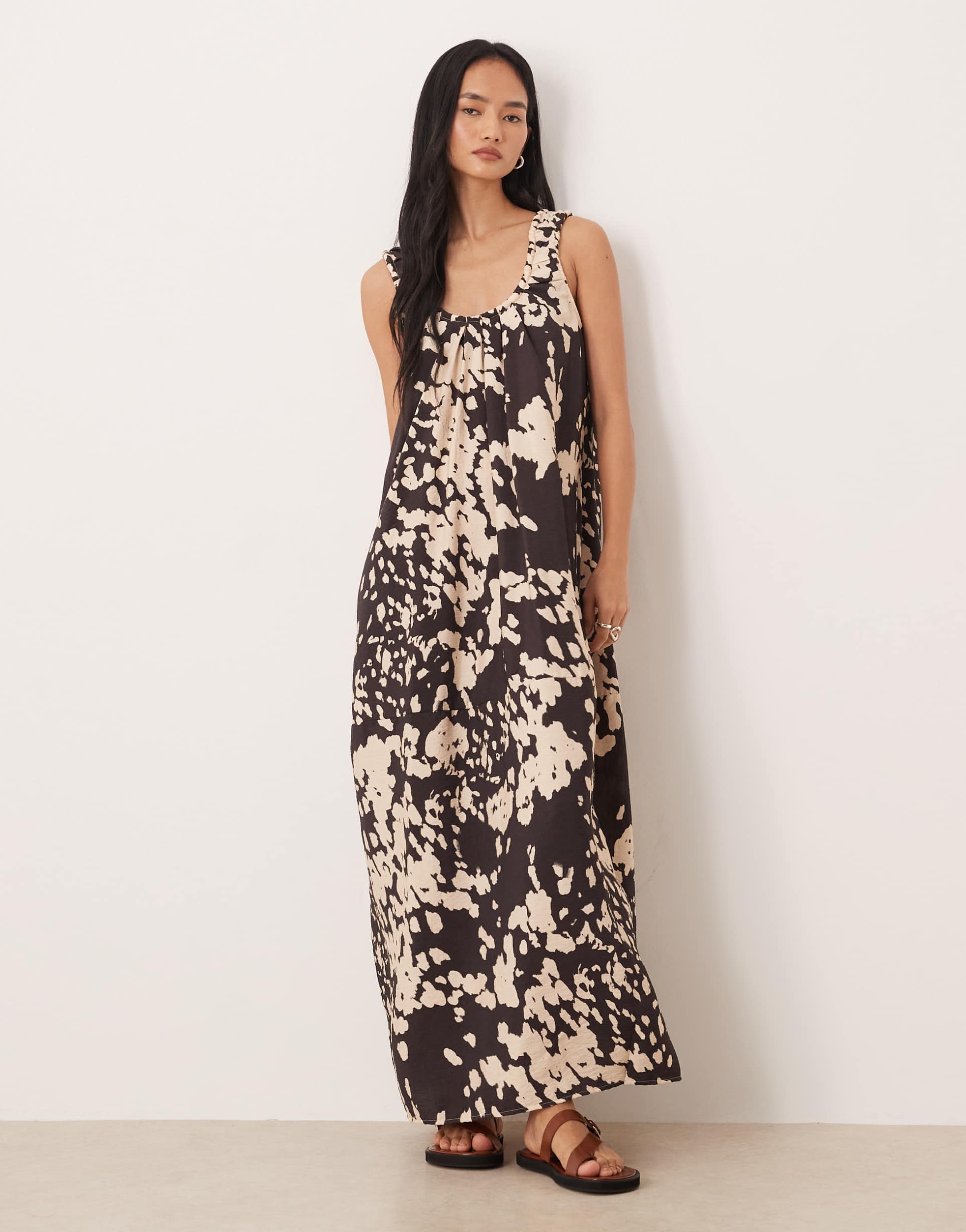 asos design tech fabric scoop ruched neck maxi dress in abstract print
