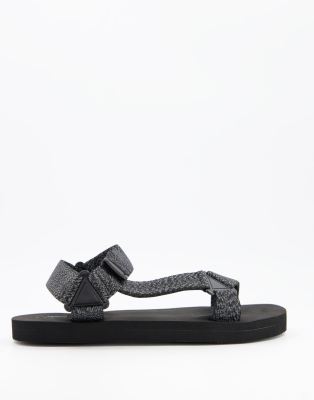 ASOS DESIGN tech sandals with textured straps-black