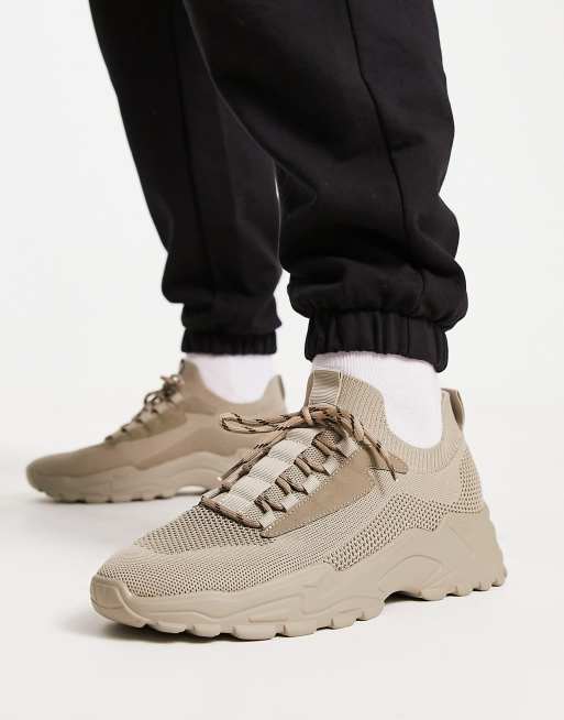 ASOS DESIGN – Tech-Sockensneaker in Stone