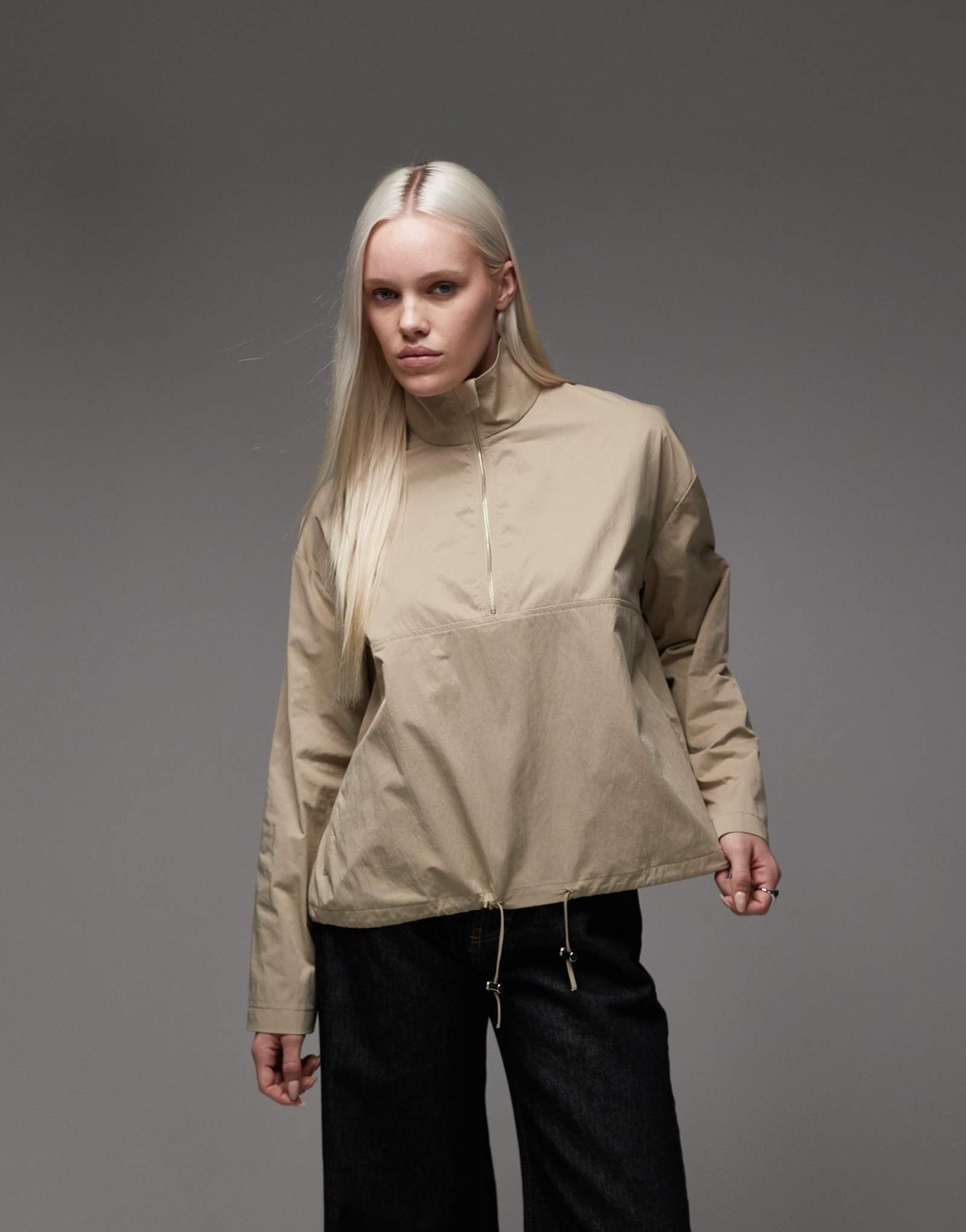 Технологичная куртка на молнии с воронкообразным вырезом от ASOS DESIGN цвета экрю