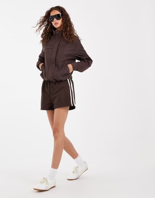 ASOS DESIGN techy side stripe boxer short in chocolate, 2 of 5
