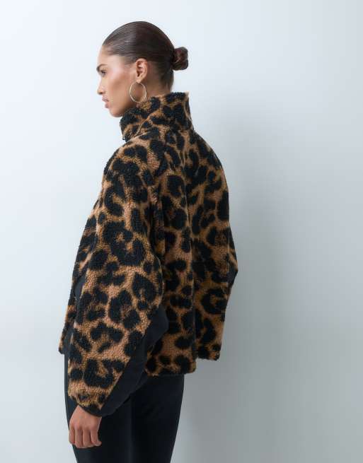 ASOS DESIGN Teddyfleece mit durchgehendem Reißverschluss in Leopardenprint, 2 von 4
