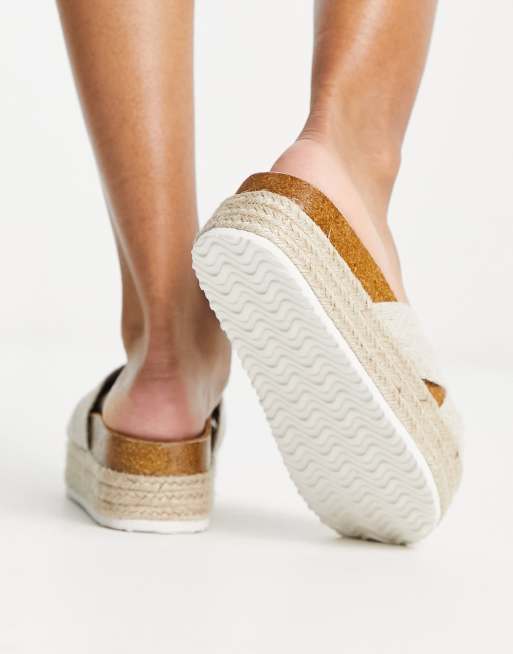 ASOS DESIGN Teegan knotted flatform sandals in natural fabrication , 2 of 4