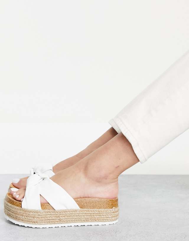 ASOS DESIGN - teegan knotted flatform sandals in white