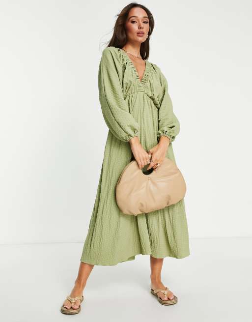 ASOS DESIGN - Tekstureret maxikjole med dyb udskæring og flagermusærmer i kakigrøn