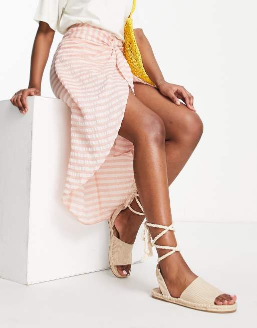 ASOS DESIGN – Teksturowana spódnica midi w paski w kolorze naturalnym, 4 z 4