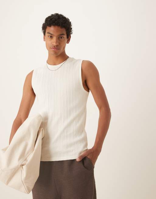 ASOS DESIGN – Teksturowany prążkowany kremowy podkoszulek o kroju podkreślającym sylwetkę