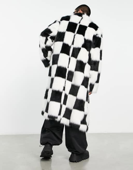 ASOS DESIGN -Ternet longline-frakke i imiteret pels, 2 af 4