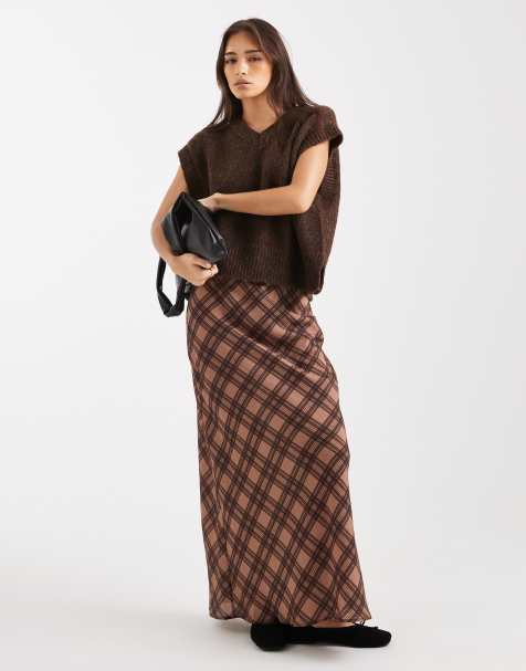 ASOS DESIGN - Ternet midinederdel i satin - view 1