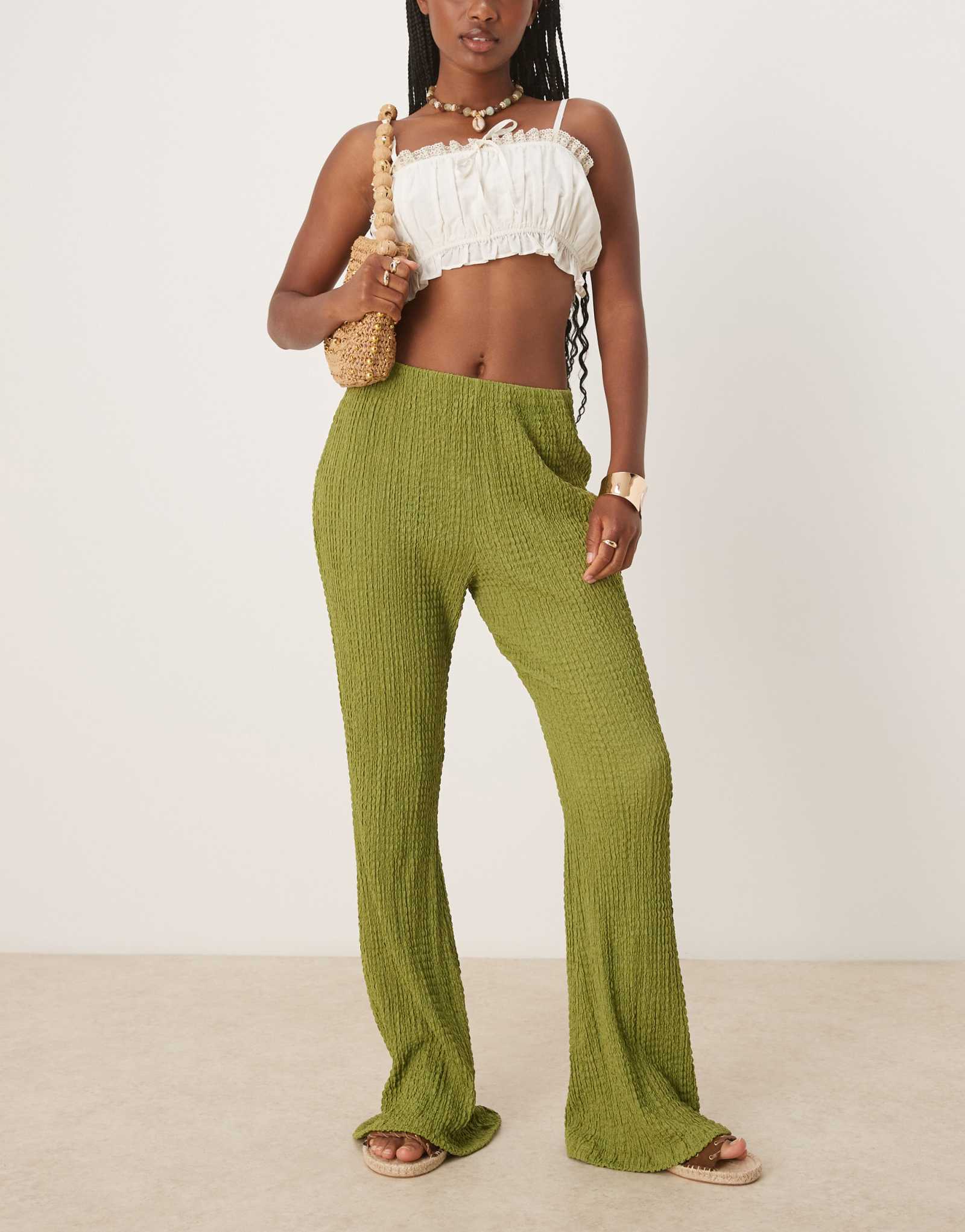 Брюки-клеш ASOS DESIGN с текстурой зеленого цвета
