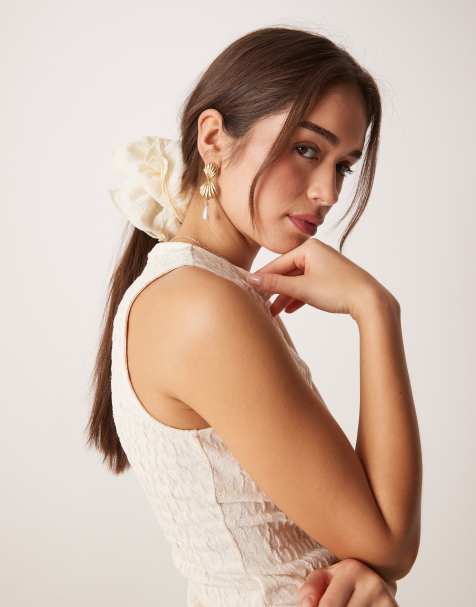 ASOS DESIGN texture layered scrunchie in soft white - view 1