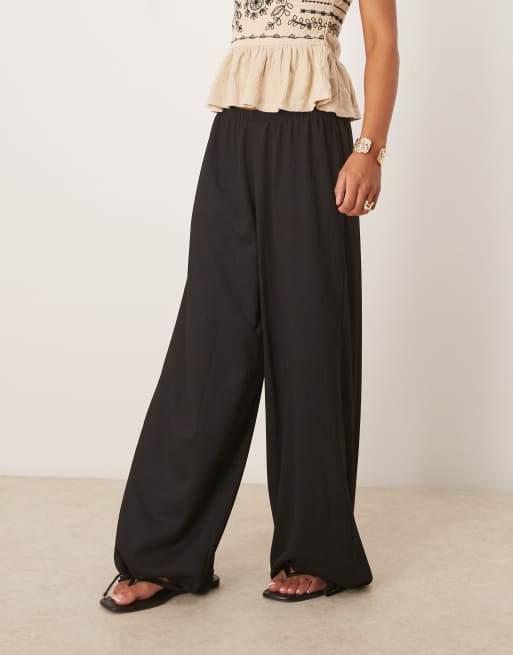 ASOS DESIGN textured balloon trouser in black, 5 of 5
