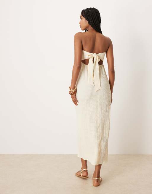 co denim midi dress Washed V-Neck Dress, Large Size:11.5 US Women (8.5 UK/AU) Model is a True Classic European Style Carving Dresser Midi Dress Western Dresses