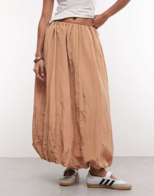 ASOS DESIGN textured bubble maxi skirt in camel, 2 of 5