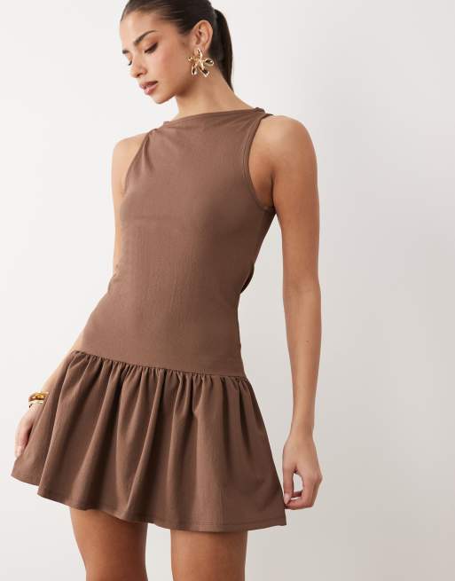 ASOS DESIGN textured crepe sleeveless peplum mini dress in mocha, 2 of 4