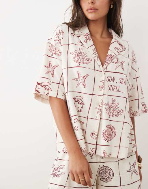 ASOS DESIGN textured jersey revere shirt co-ord with shell print in cream, 4 of 4