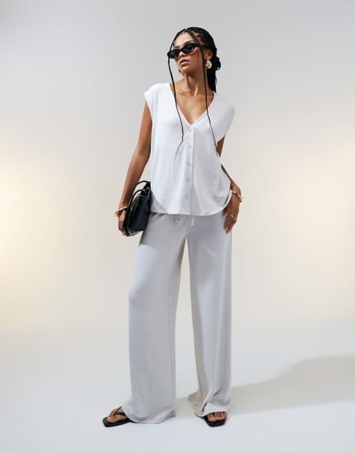ASOS DESIGN textured knit oversized waistcoat in stone, 2 of 4