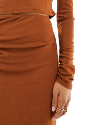 Thumbnail 5 of 5