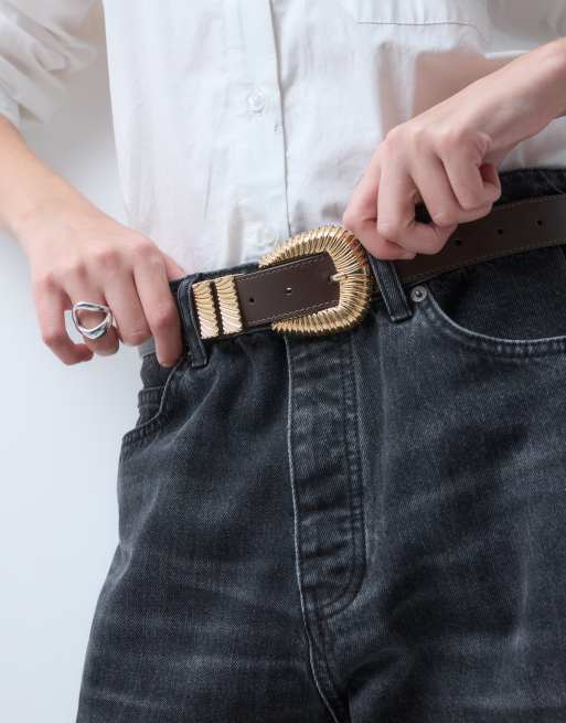 ASOS DESIGN textured multi keeper belt in chocolate with gold buckle, 2 of 4