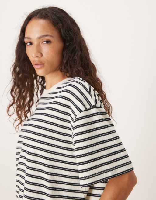 ASOS DESIGN textured oversized T-shirt in cream stripe, 4 of 4