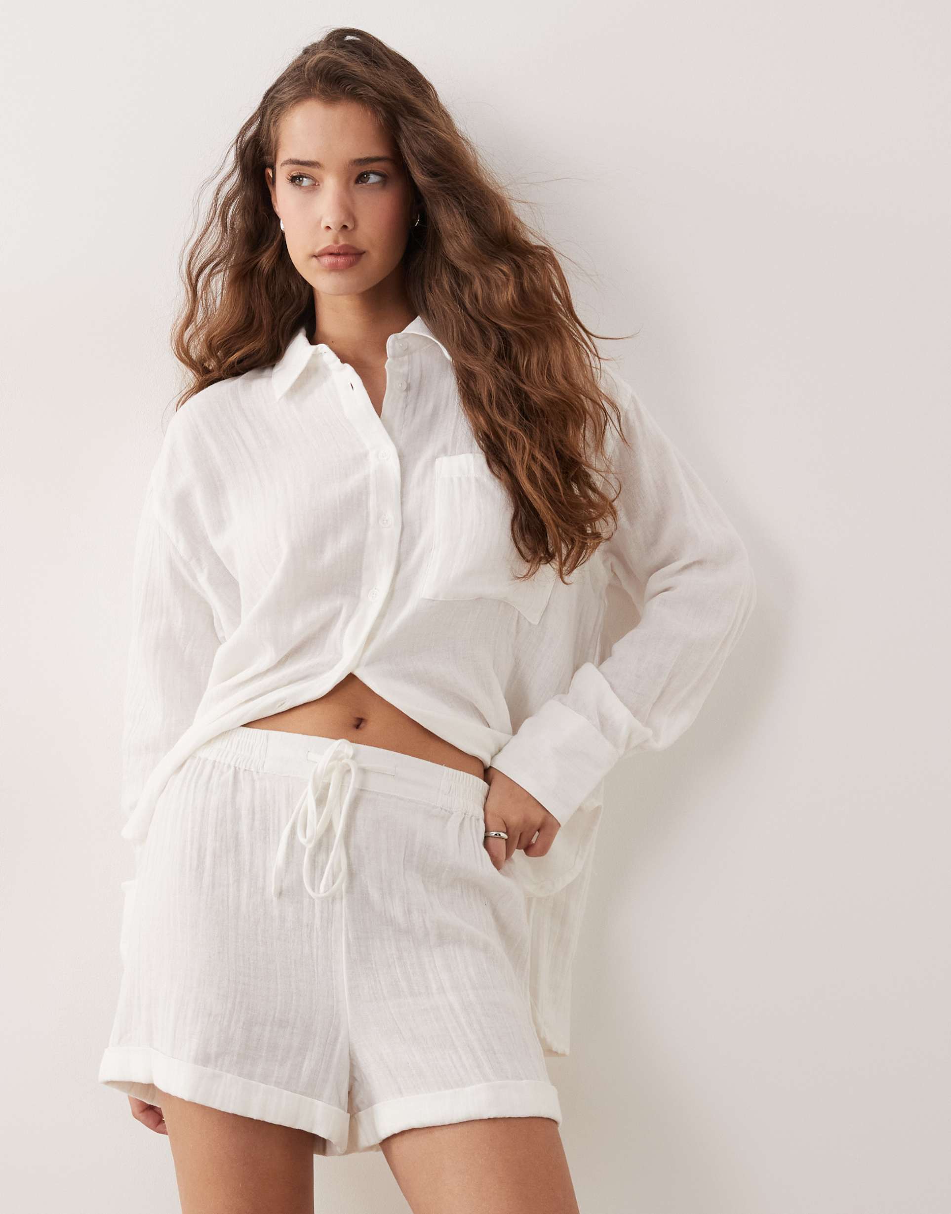 asos design textured shorts in white - part of a set