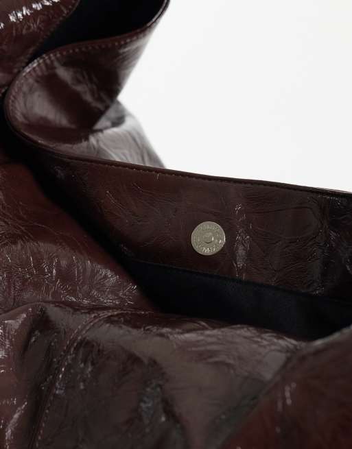 ASOS DESIGN textured slouchy jumbo tote bag in dark chocolate, 3 of 4