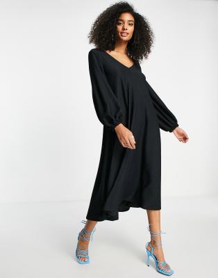 ASOS DESIGN textured smock midi dress with v-neck in black | ASOS