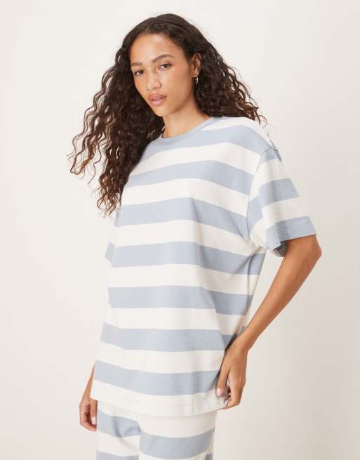 ASOS DESIGN textured stripe oversized t-shirt in blue & cream striple, 4 of 4