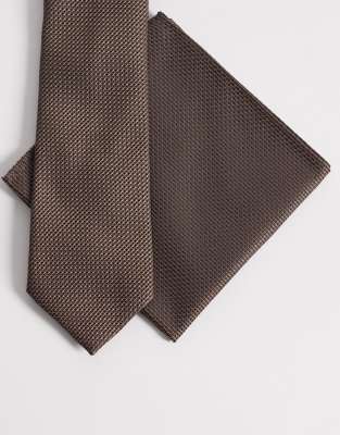 Suit 4