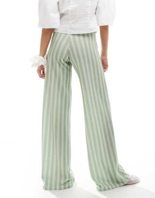 ASOS DESIGN textured wide leg pull on trousers in green stripe, 5 of 5