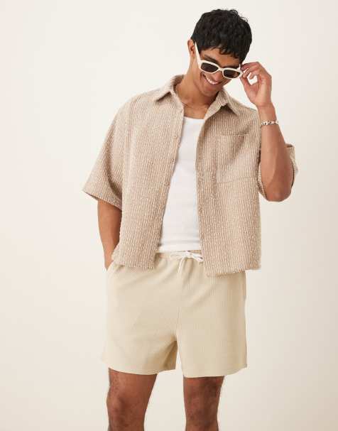 ASOS DESIGN – Texturierte Oversize-Shorts in Beige - view 1