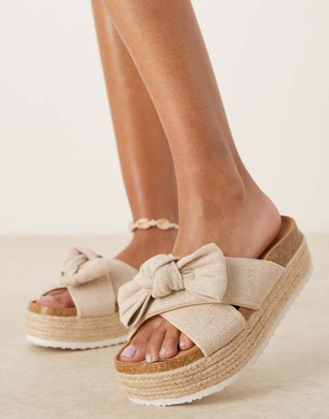 ASOS DESIGN - Thankful - Sandali a pianta larga in tessuto naturale con fiocco e suola flatform - view 1
