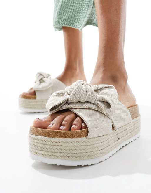 ASOS DESIGN - Thankful - Sandali con suola flatform in tessuto naturale con fiocco, 4 di 4