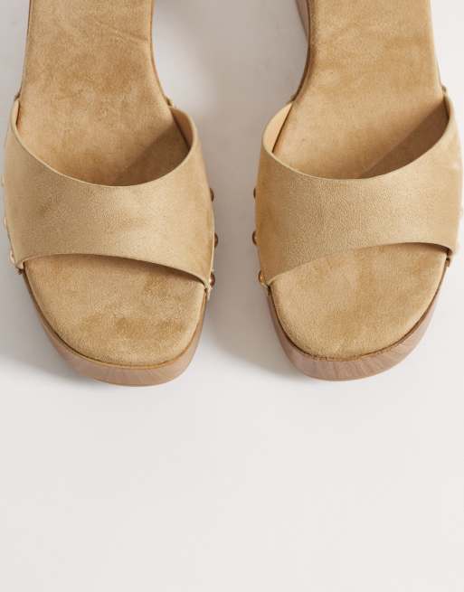 ASOS DESIGN Thea wood effect wedges in sand suedette, 2 of 4